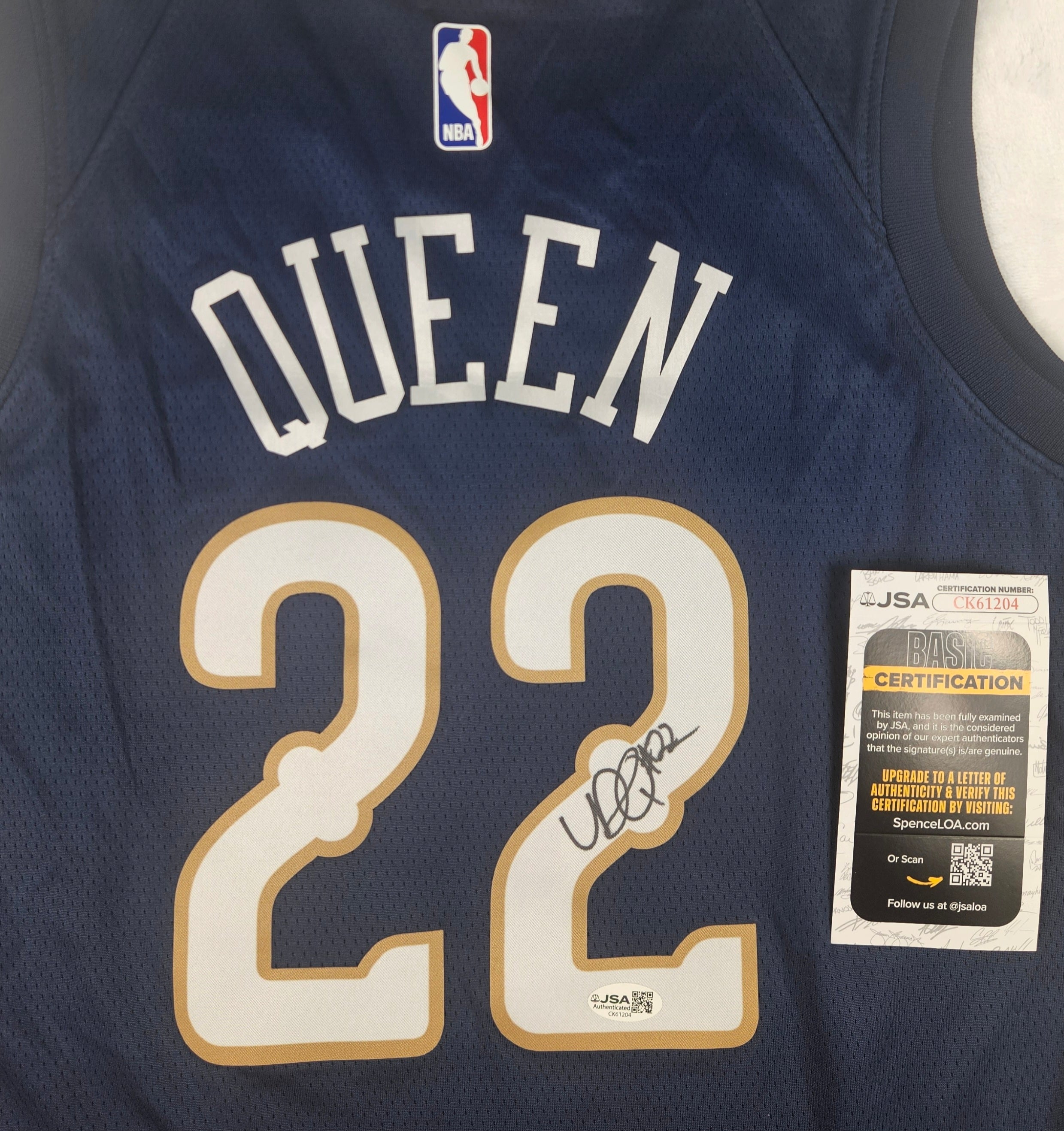 Derik Queen Signed Autographed New Orleans Pelicans Jersey JSA COA