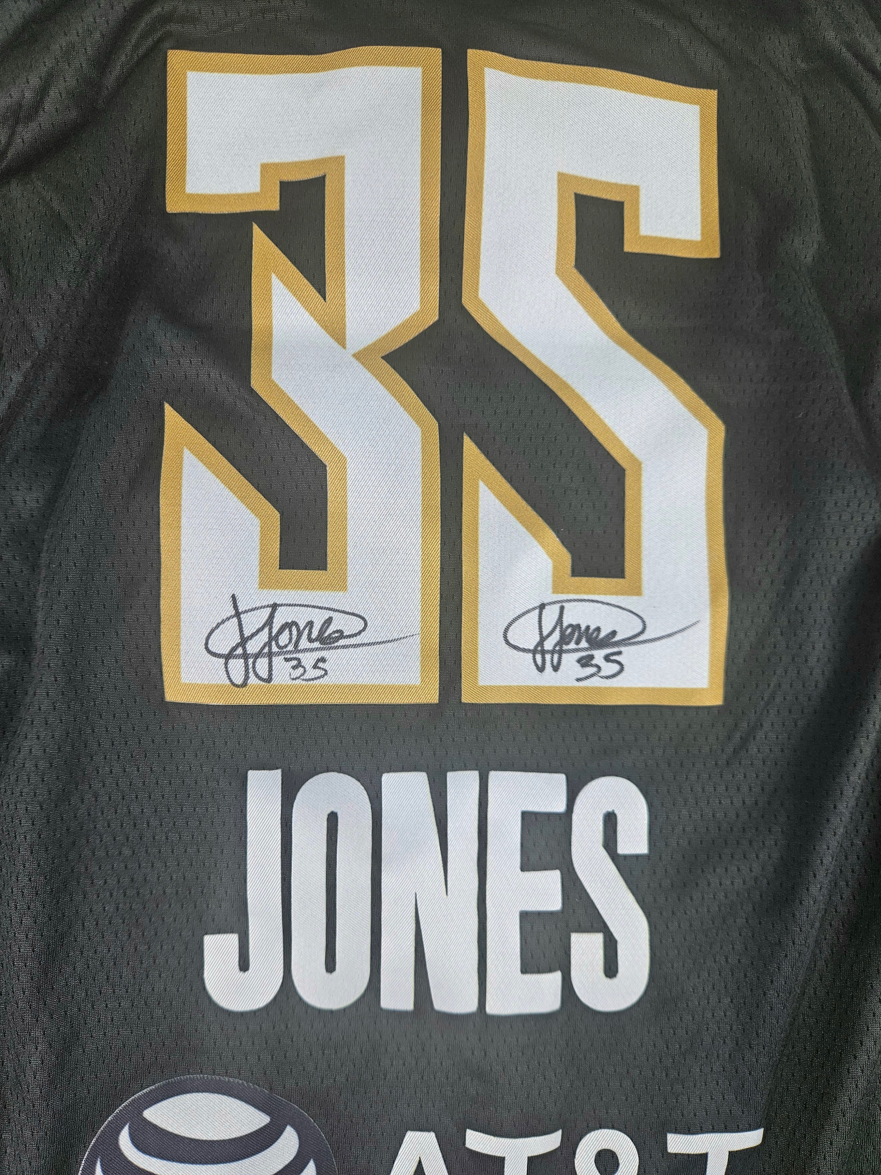 Jonquel Jones Signed Autographed New York Liberty Wnba Jersey